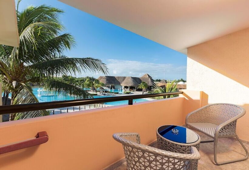 庭の見えるジュニアスイート, Grand Palladium White Sand Resort & Spa   All Inclusive
