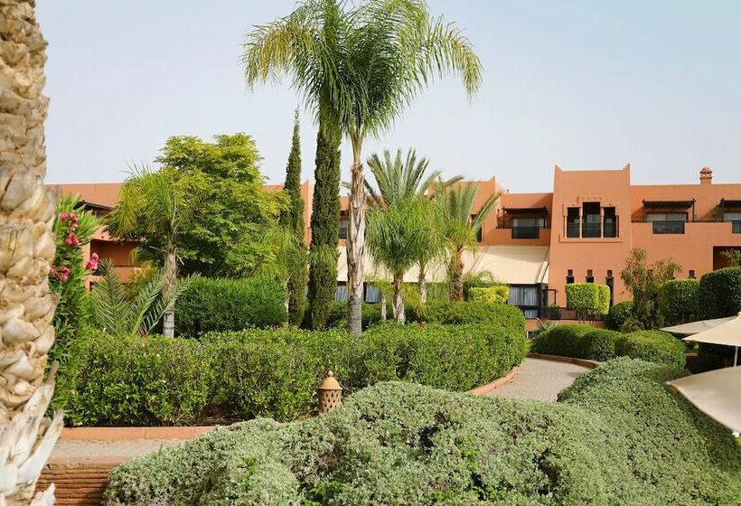 سوئیت سینیور, Kenzi Menara Palace & Resort