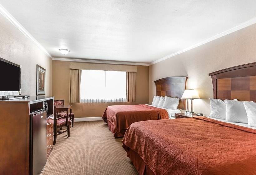 스탠다드 룸 더블 침대 2개, Quality Inn Near Hearst Castle