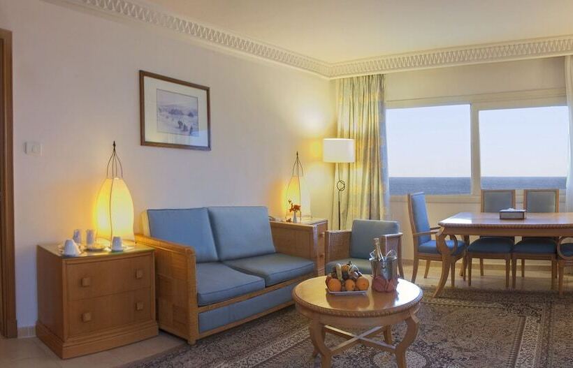 اتاق استاندارد, Continental Plaza Beach Resort