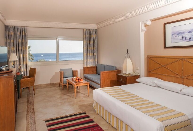اتاق استاندارد سه نفره, Continental Plaza Beach Resort