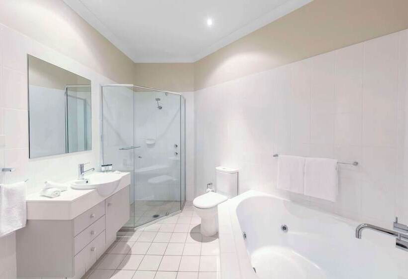 Апартаменты 2 Спальни, Oaks Port Stephens Pacific Blue Resort