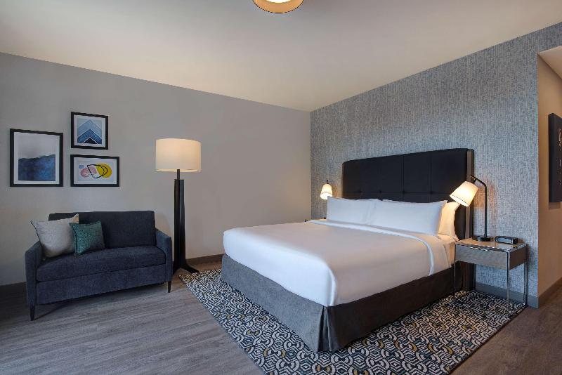 Стандартный Номер Кровать Кинг, Hampton Inn By Hilton Montreal Downtown