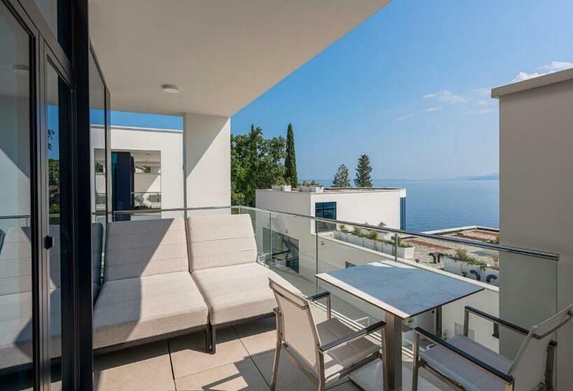 Deluxe Suite King Bed, Hilton Rijeka Costabella Beach Resort & Spa