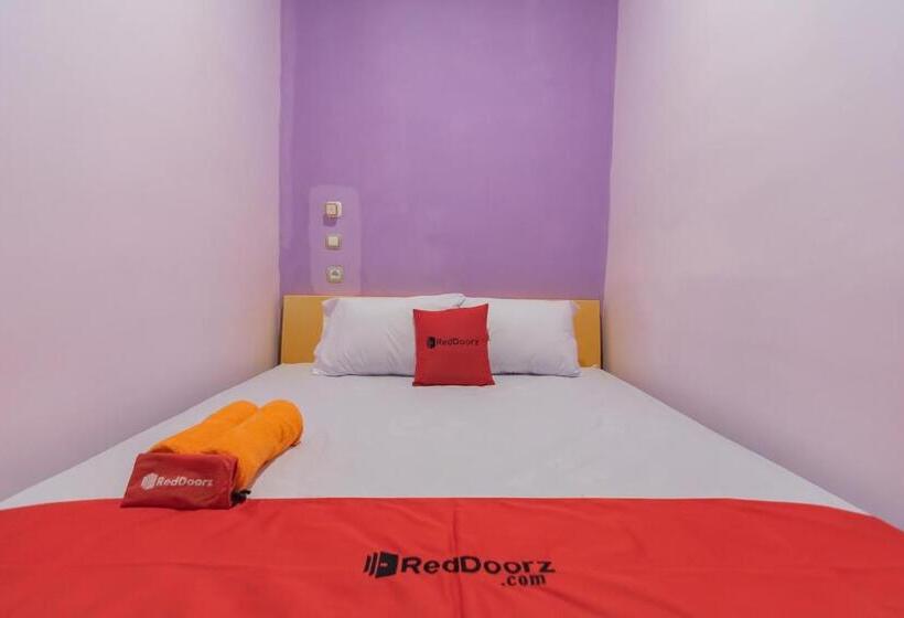 Номер Стандарт, Reddoorz @ Cipanas Garut