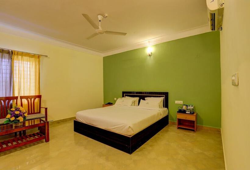 豪华房间, Ezzenza Royal Garden Brindavan Resort