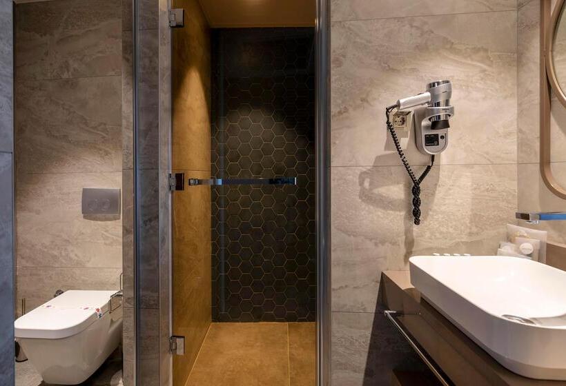 اتاق اساندارد با چشم‌انداز جانبی به دریا, Calyptus Kirman Premium   Ultra All Inclusive