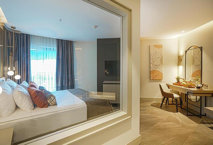 اتاق اساندارد با چشم‌انداز جانبی به دریا, Calyptus Kirman Premium   Ultra All Inclusive