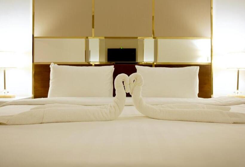 带大床的豪华间, Sela Hotel فندق صلة