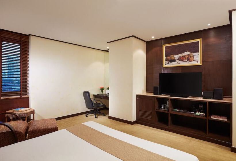 سوئیت با وان آب گرم, The Davis Bangkok
