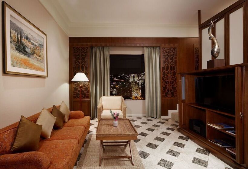 سوییت, The Davis Bangkok