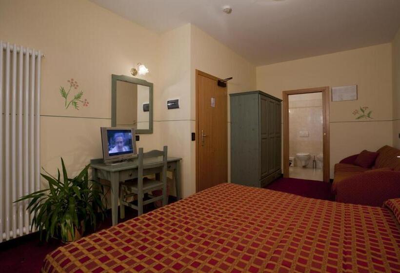 Четырехместный Номер Стандарт, Locanda Locatori