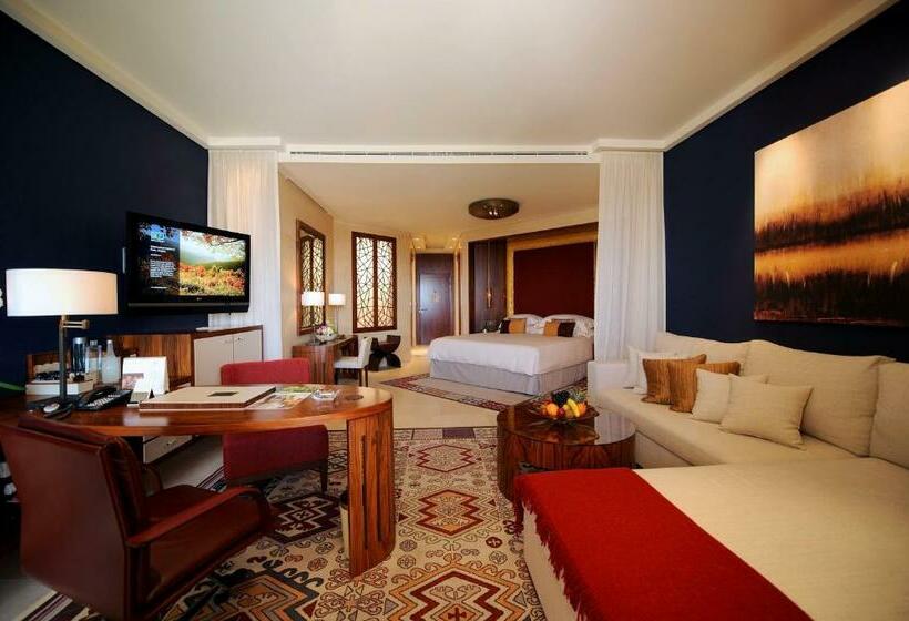 Номер Стандарт, Raffles Dubai