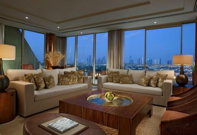 Люкс, Raffles Dubai
