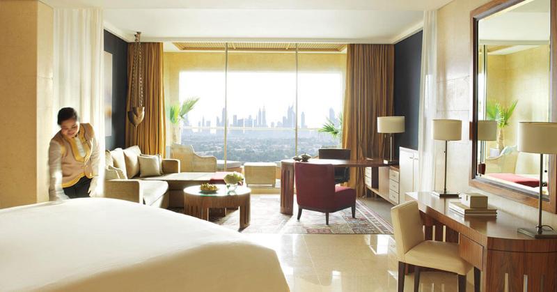 Номер Клуб, Raffles Dubai