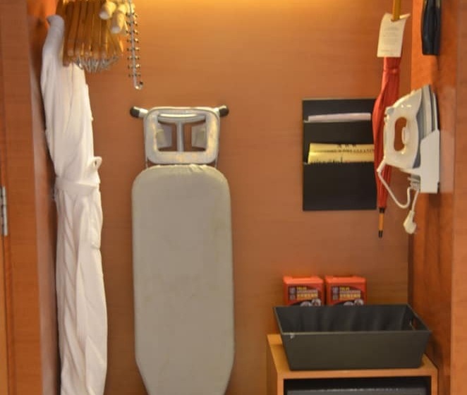 标准间, Swissotel Foshan, Guangdong