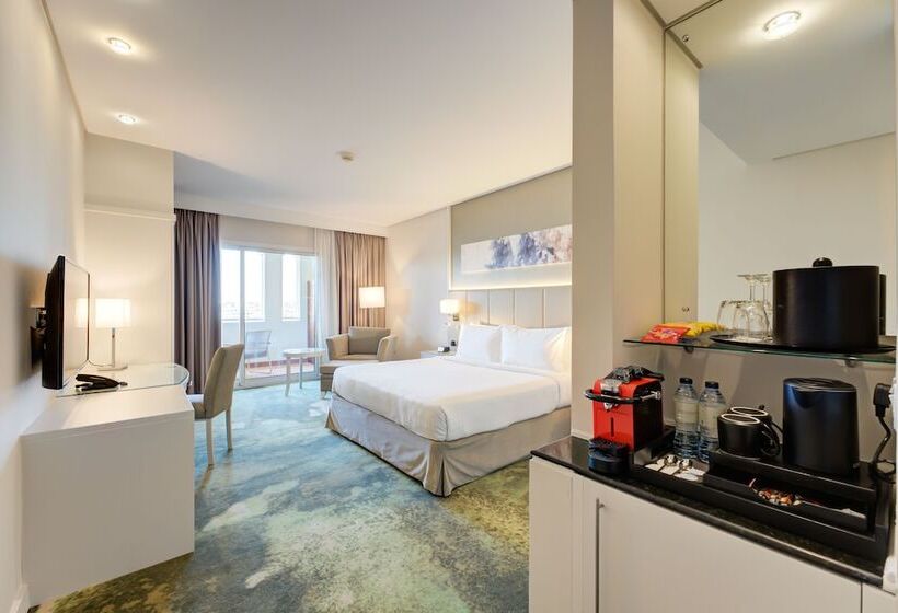 Номер Премиум, Millennium Lakeview