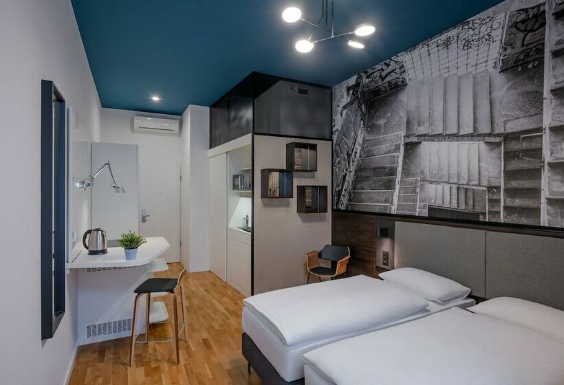 수피리어 룸, Dean S Home Budapest