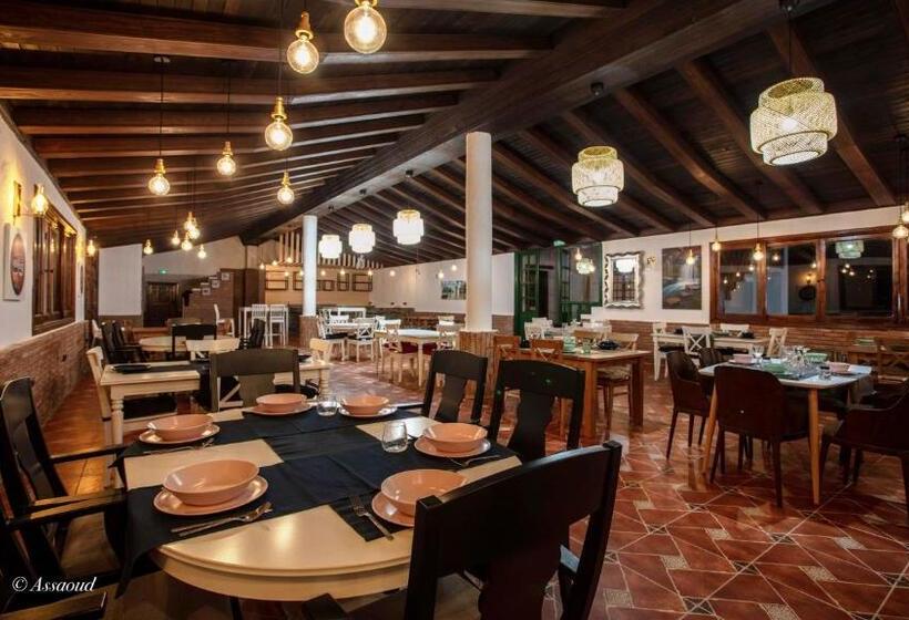 Четырехместный Номер Стандарт, Room In Bungalow   Bungalow Double 17   El Cortijo Chefchaeun Hotel Spa