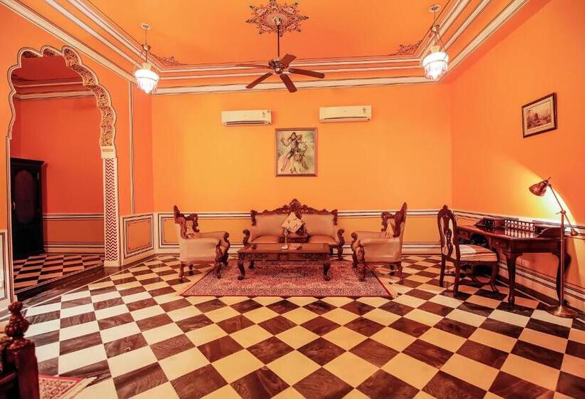 Королевский Люкс, Rajmahal Palace By Kanota Hotels Near Bisalpur Dam