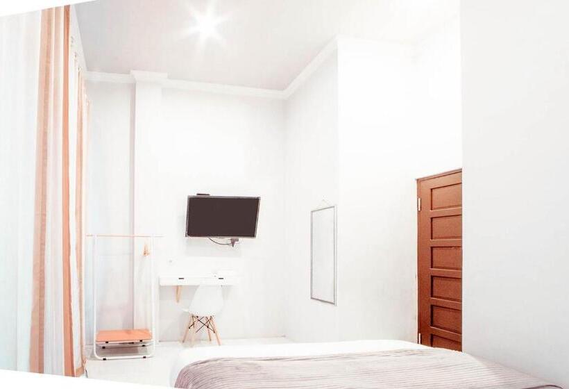اتاق اکونومی, Krisan Guest House Syariah Banjarbaru Mitra Reddoorz