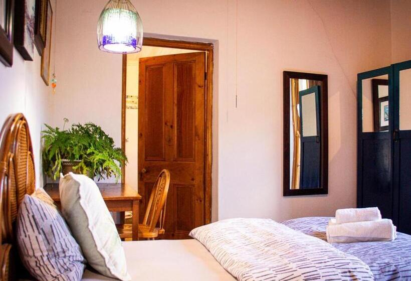 Номер Стандарт, Ebonymoon Guest House