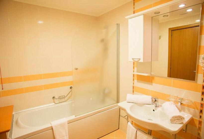 带阳台的标准单人间, Emerald Beach Resort & Spa