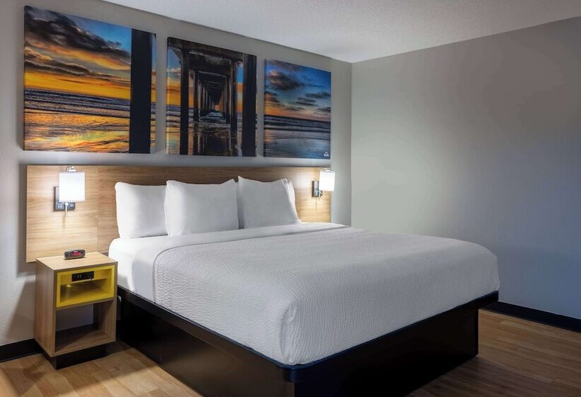 Номер Deluxe, Days Inn By Wyndham Pleasant Prairie Kenosha