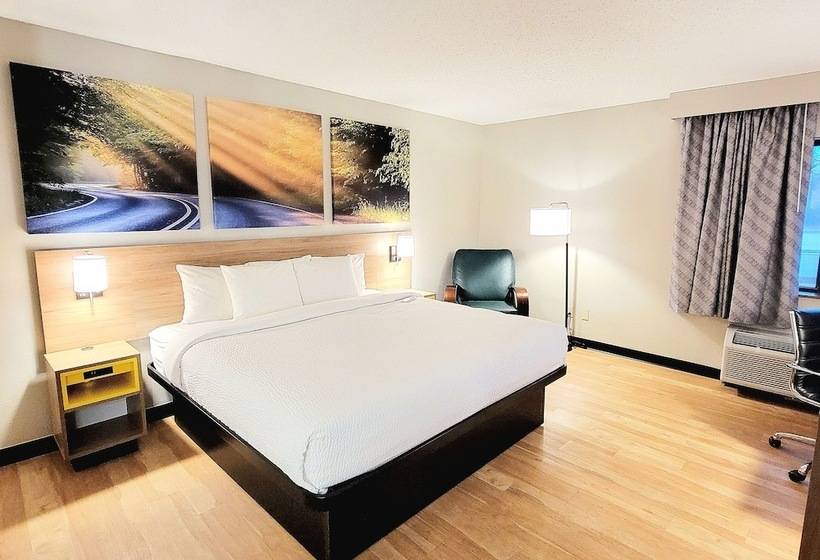 Номер Deluxe, Days Inn By Wyndham Pleasant Prairie Kenosha
