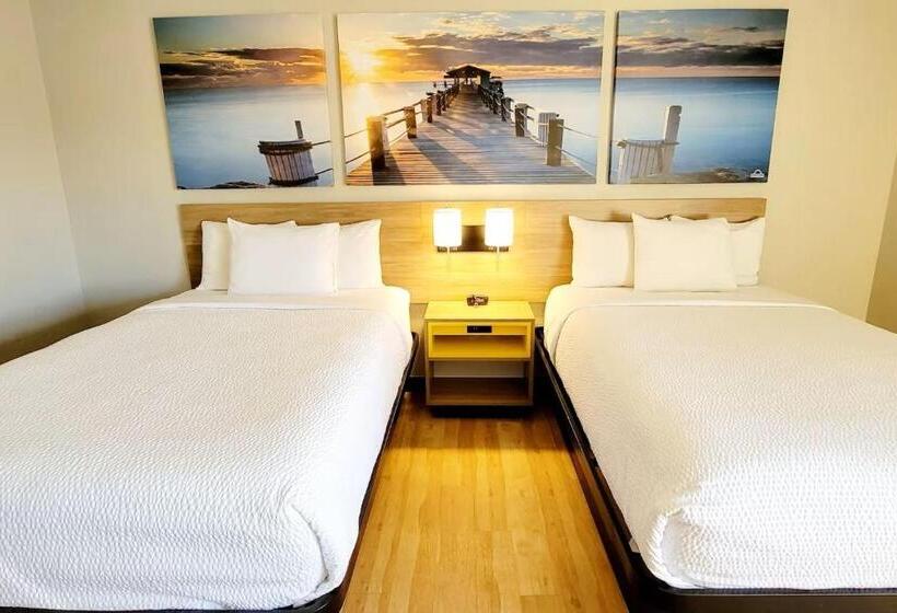 Номер Deluxe, Days Inn By Wyndham Pleasant Prairie Kenosha