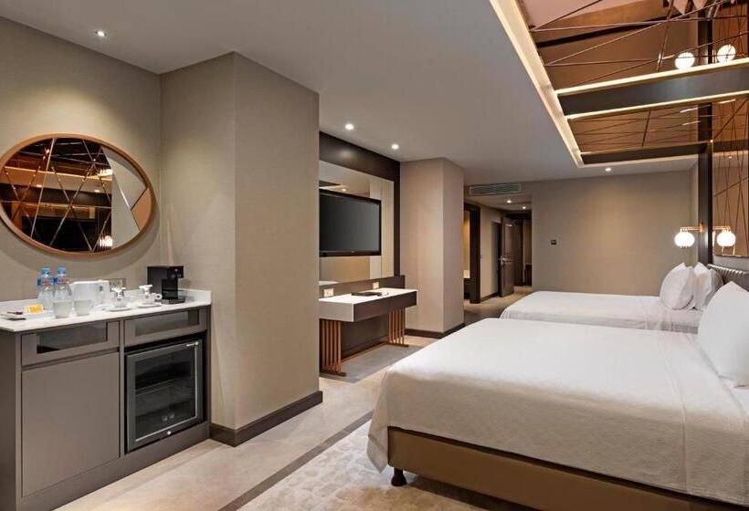 Президентский Люкс, Limak Skopje Luxury