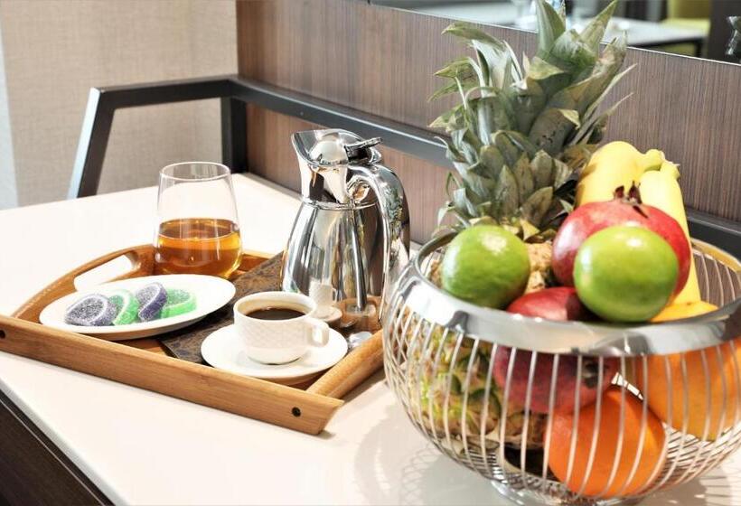 Номер Deluxe, Limak Skopje Luxury
