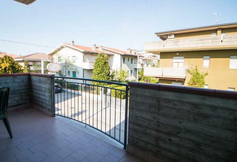 اتاق استاندارد سه نفره, Villa Cesare B&b