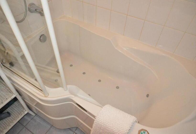 Стандартный Номер Кровать Кинг, Brockamour Manor Bed And Breakfast