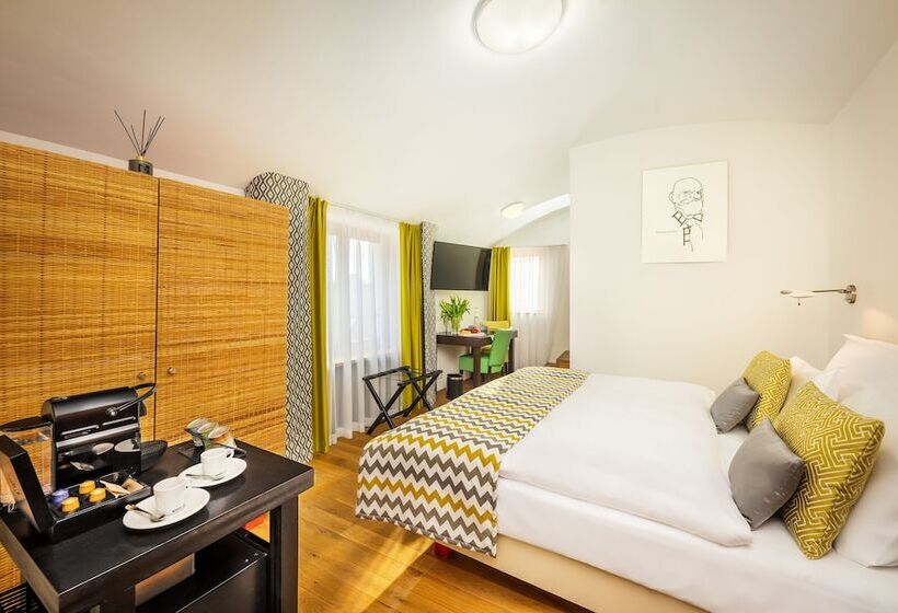 اتاق لوکس, Bellevue Hotel Benešov