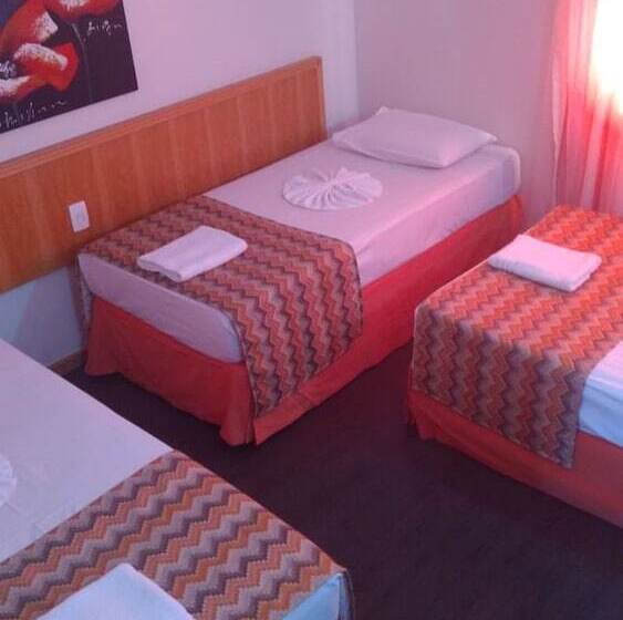 Номер Стандарт Трехместный, Nacional Inn Sorocaba