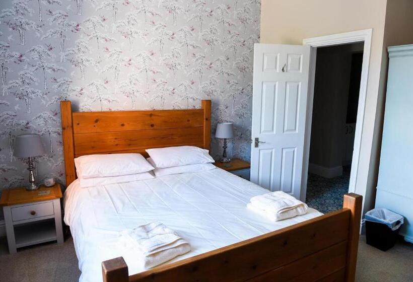 Номер Стандарт, Hillcrest Whitby