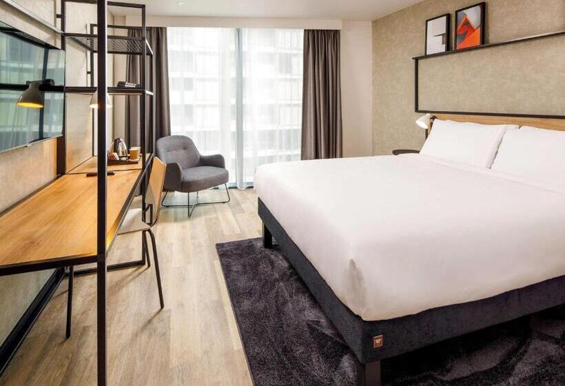 Номер Стандарт, Ibis London Sutton Point