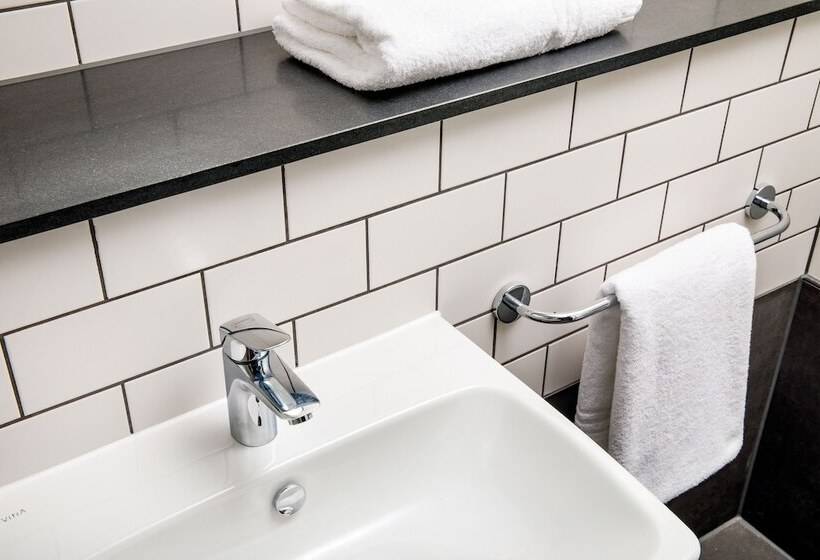 Номер Стандарт, Ibis London Sutton Point