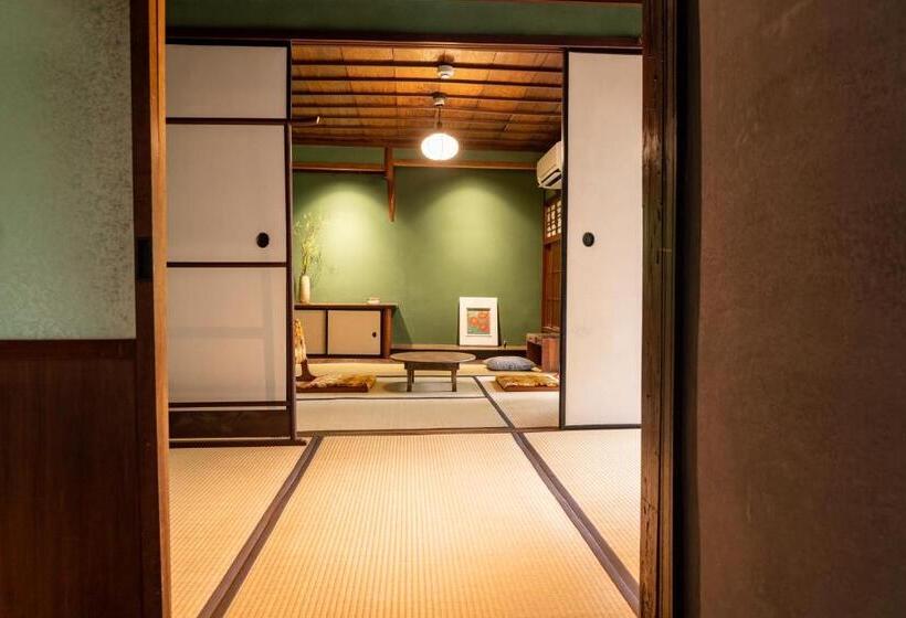 Номер Стандарт Трехместный, Machiya Guest House Carta
