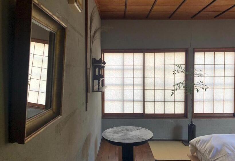 Номер Стандарт Вид на Сад, Machiya Guest House Carta