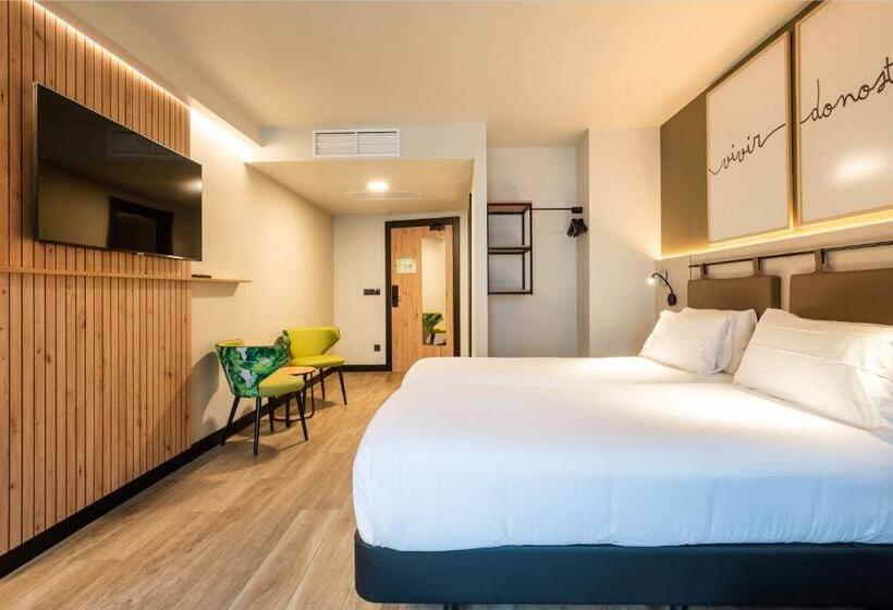 スーペリアトリプルルーム, Leonardo Boutique Hotel San Sebastián