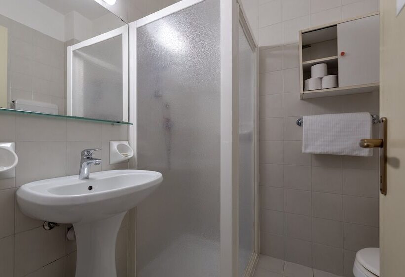 اتاق استاندارد سه نفره, Centro Vacanze La Limonaia