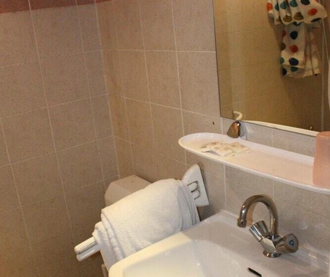 اتاق استاندارد یک نفره, Relais Bergson