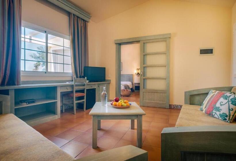 اتاق استاندارد سه نفره, Royal Suite