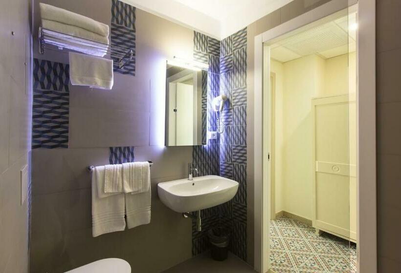 Классический Номер, Saracen Sands Hotel & Congress Centre   Palermo