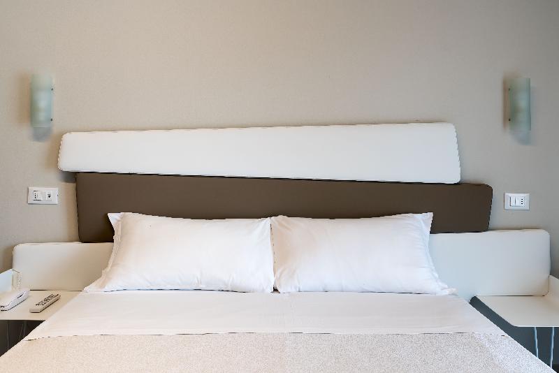 Номер Superior, Saracen Sands Hotel & Congress Centre   Palermo