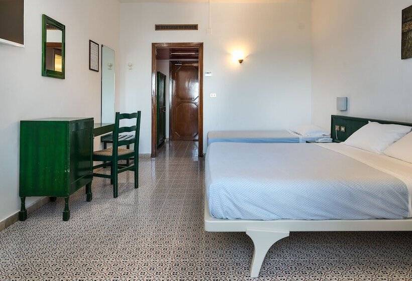 Номер Стандарт Трехместный, Saracen Sands Hotel & Congress Centre   Palermo