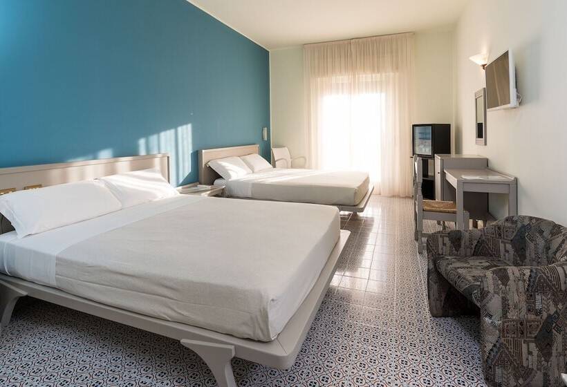Четырехместный Номер Классик, Saracen Sands Hotel & Congress Centre   Palermo