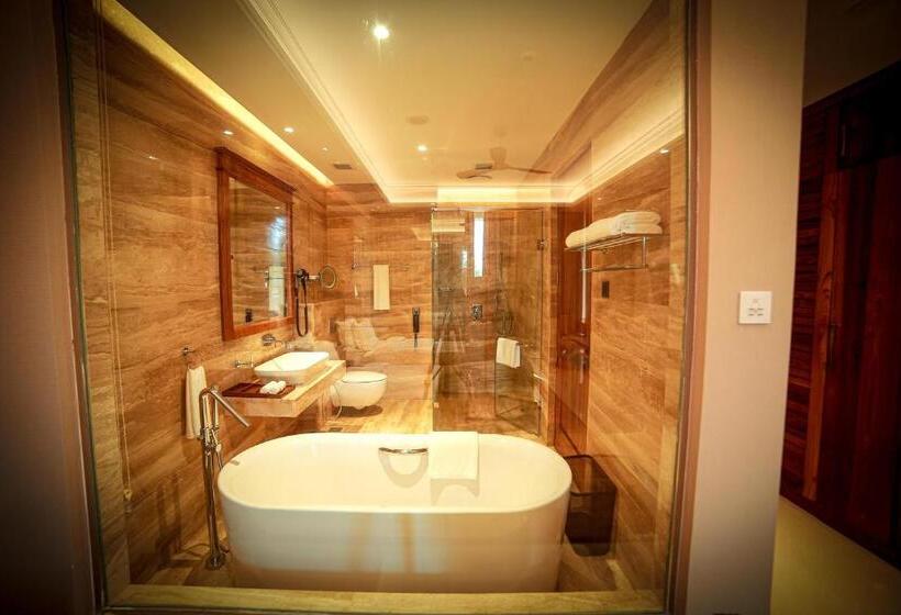 Номер Deluxe, Araliya Beach Resort & Spa Unawatuna  Where You Meet The Sea All Year